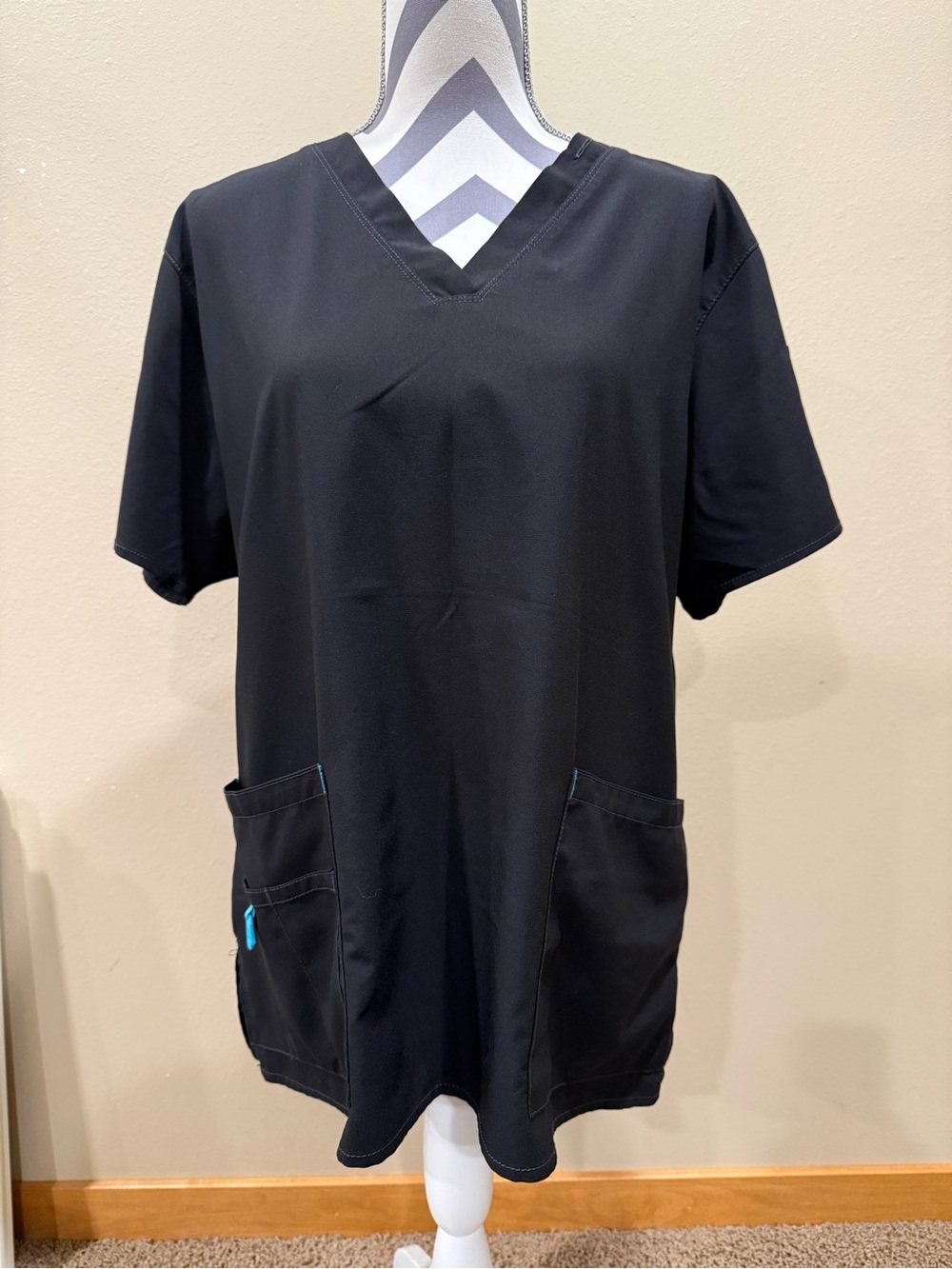 Carhartt Black V-Neck Short-Sleeve Scrub Top